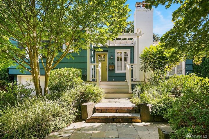 2512  31st Avenue W  Seattle WA 98199 photo