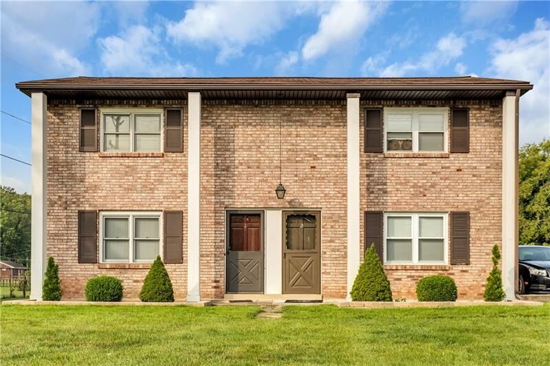 Property Photo:  1685 Brodhead Rd 2  PA 15108 