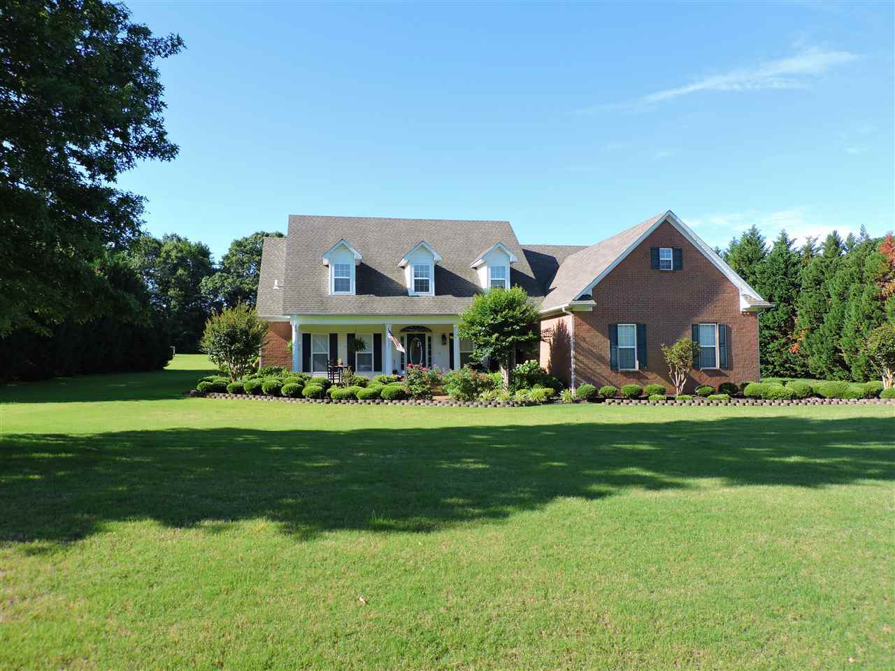 Property Photo:  99 Rolling Oaks Drive  TN 38343 