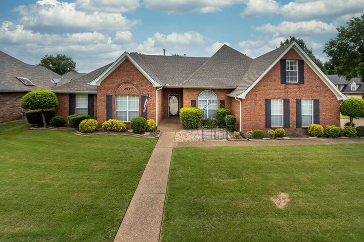 264 Aubrey St  Collierville TN 38017 photo