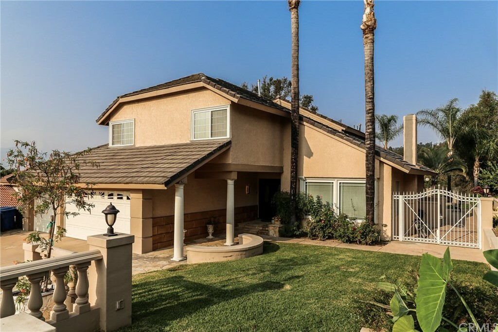 Property Photo:  4310 Mountain Shadows Drive  CA 90601 