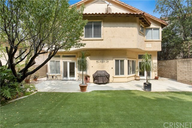 Property Photo:  23524 Heritage Oak Court  CA 91321 