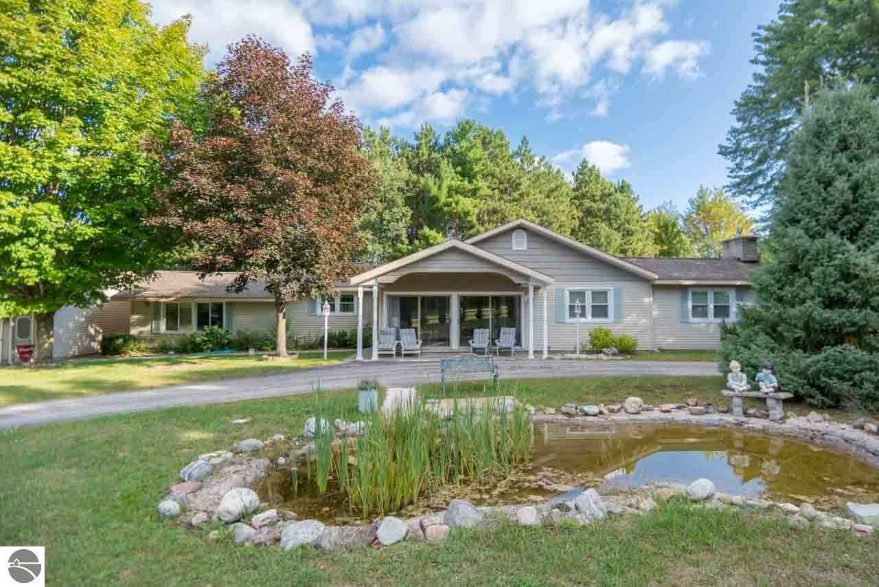 Property Photo:  731 E Narlock Road  MI 49664 