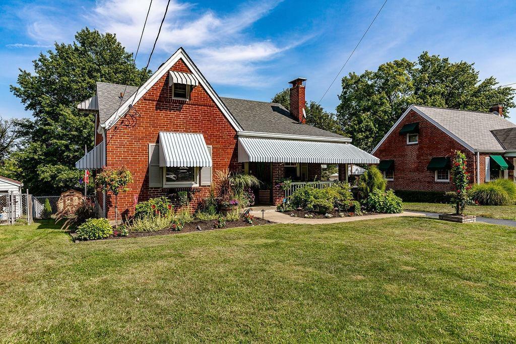 Property Photo:  5476 Karen Ave  OH 45248 