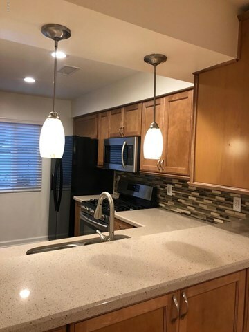 Property Photo: 798 Tuolumne Avenue CA 91360