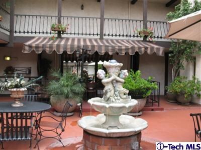 Property Photo: 605 N Louise Street 109 CA 91206