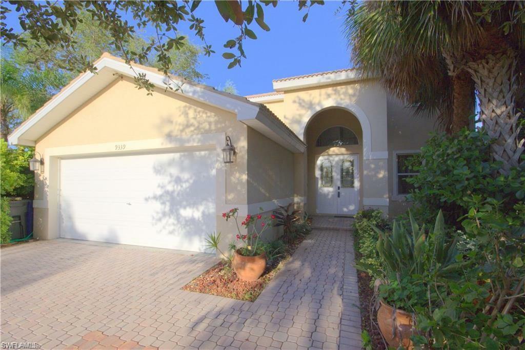 Property Photo:  9339 Golden Rain Lane  FL 33967 