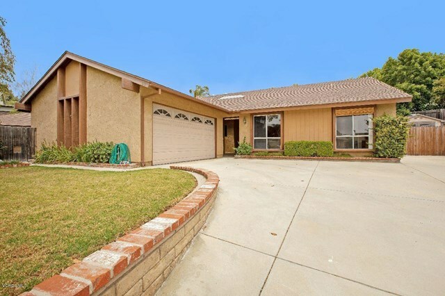 Property Photo:  82 Mount Whitney Court  CA 93003 