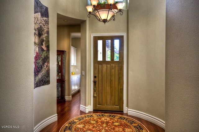 Property Photo:  1096 Via Palermo  CA 91320 