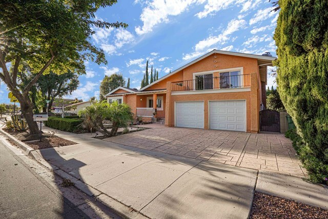 Property Photo:  751 Velarde Drive  CA 91360 