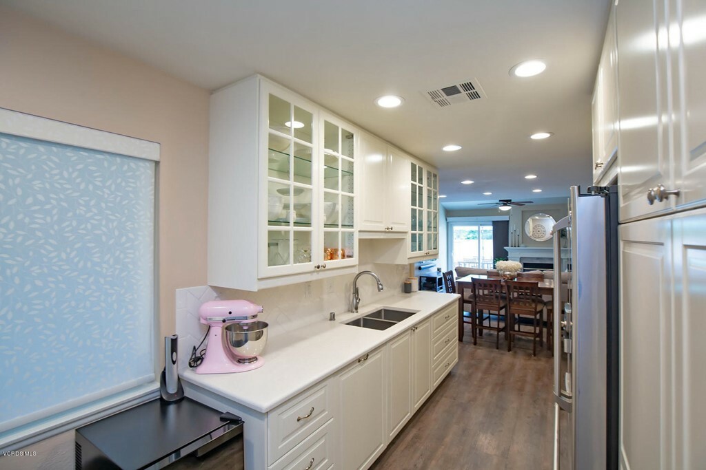 Property Photo:  2419 Manet Lane  CA 93063 