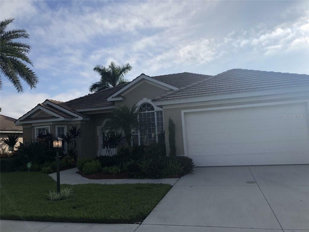 Property Photo:  4449 Golden Lake Drive  FL 34233 