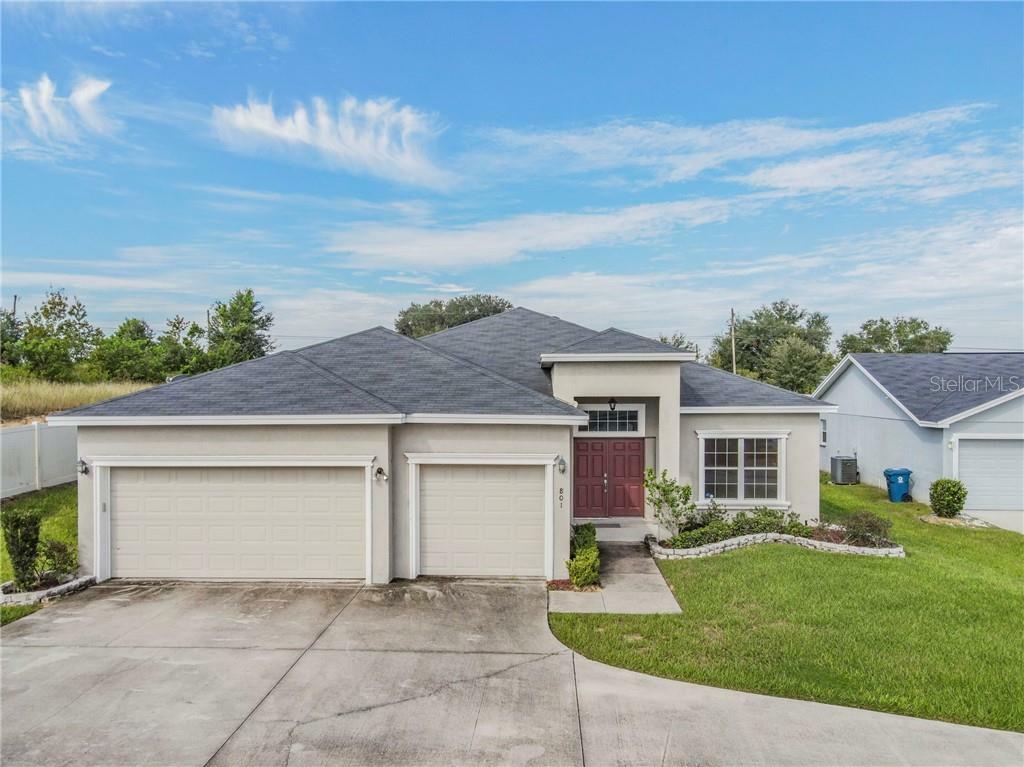 Property Photo:  801 Greenshank Drive  FL 33844 