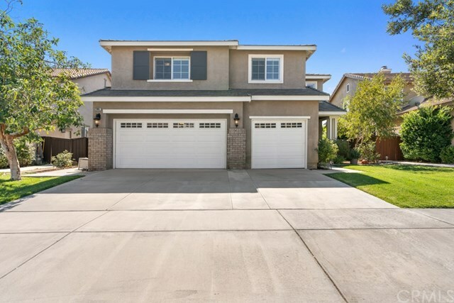 Property Photo:  23887 Silverleaf Way  CA 92562 