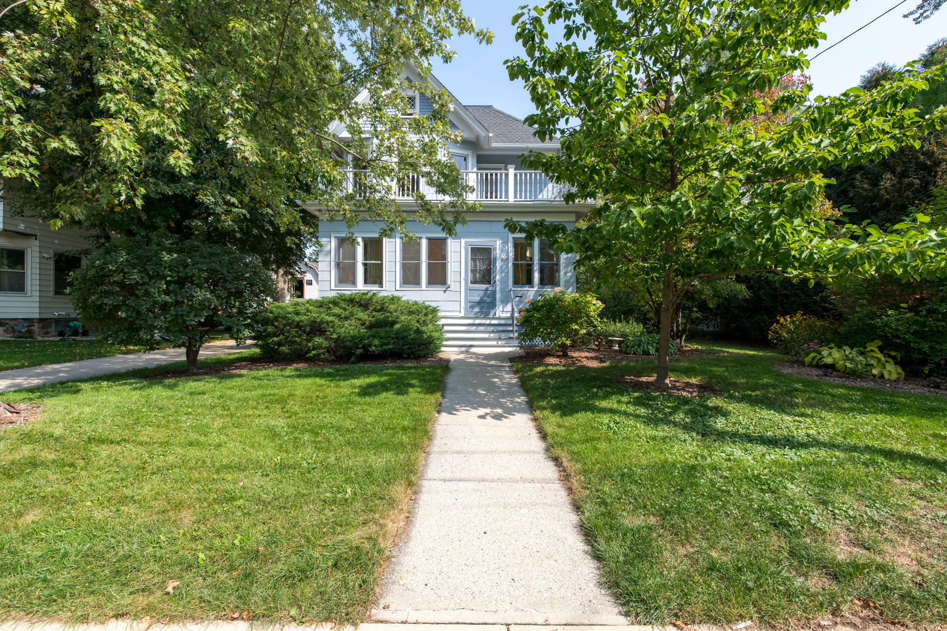 Property Photo:  404 Branch St  WI 53027 