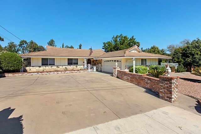 Property Photo:  11228 Horizon Hills Dr  CA 92020 