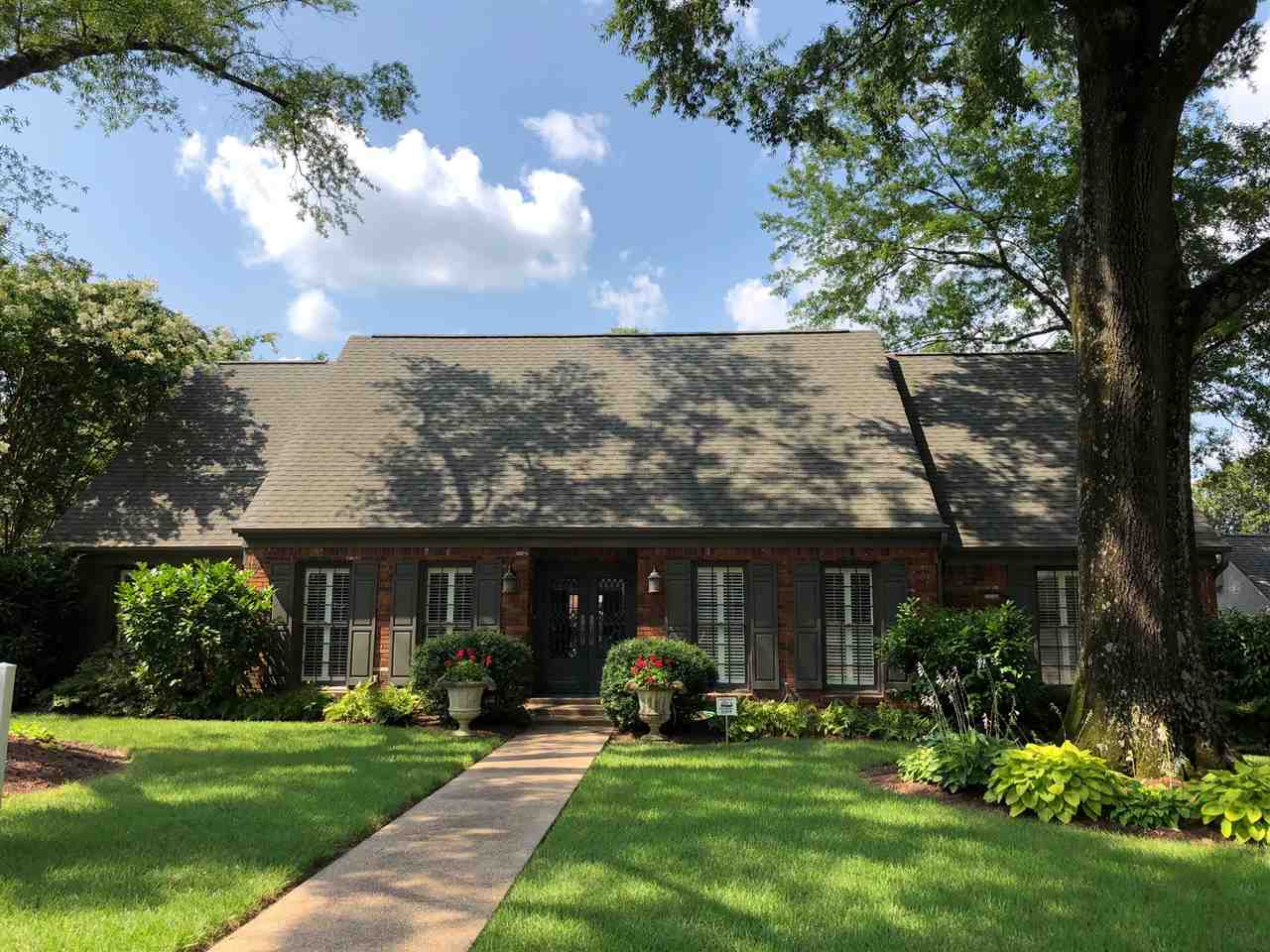 Property Photo: 5246 Keatswood Cir TN 38120