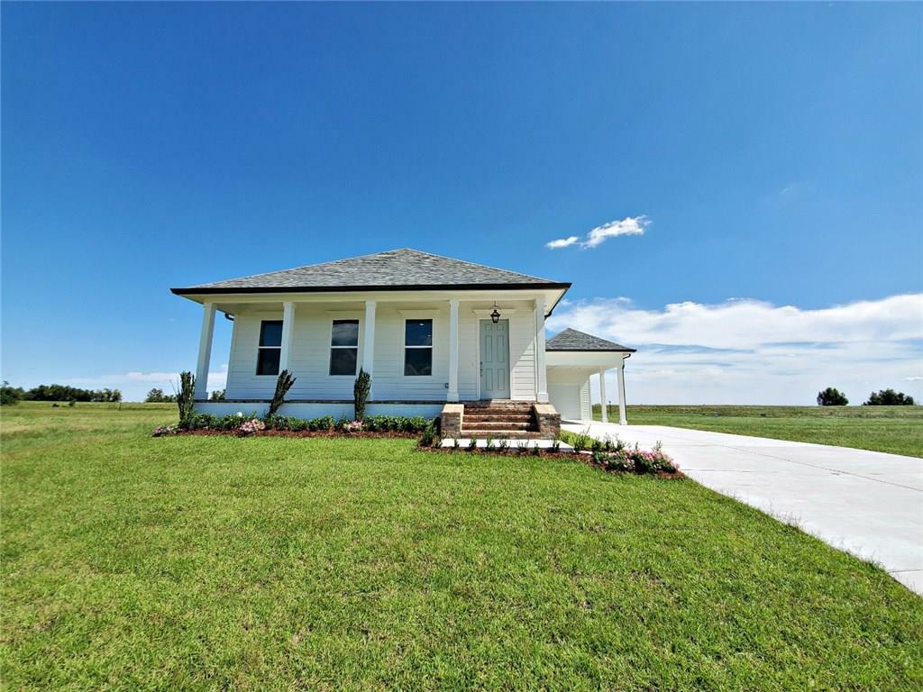 Property Photo:  125 Audubon Place  LA 70037 