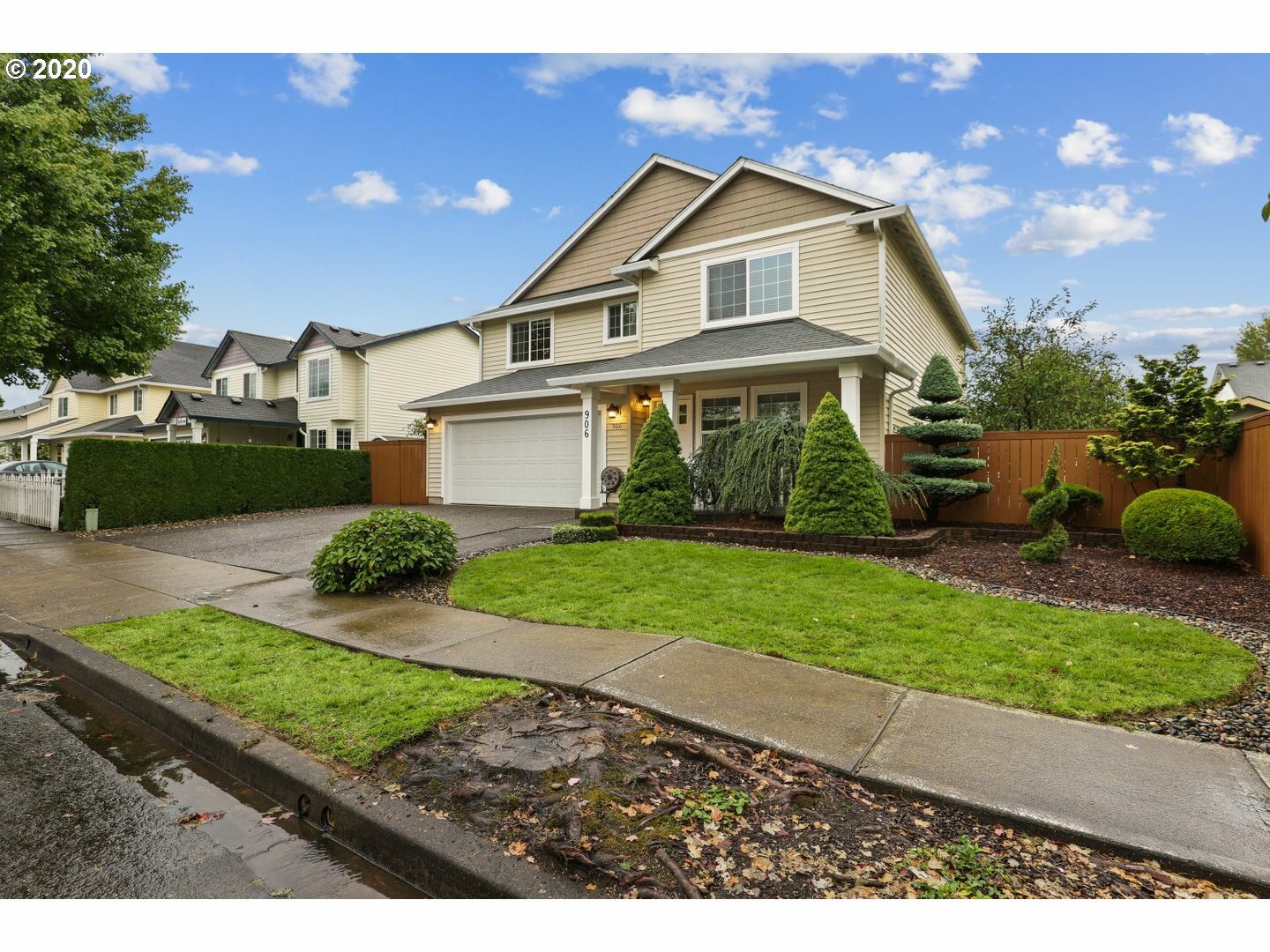 Property Photo: 906 NW 26th Ave WA 98604