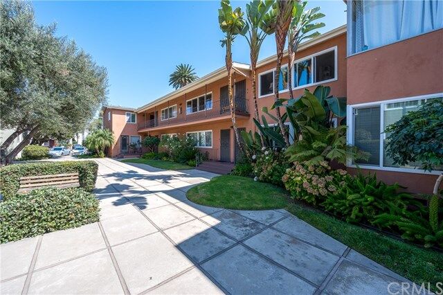 Property Photo:  1030 E 2nd Street 7  CA 90802 