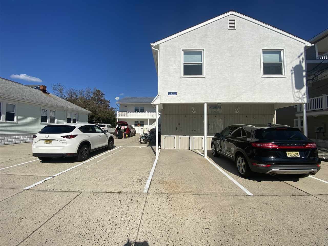 Property Photo:  119 E Rosemary  NJ 08260 