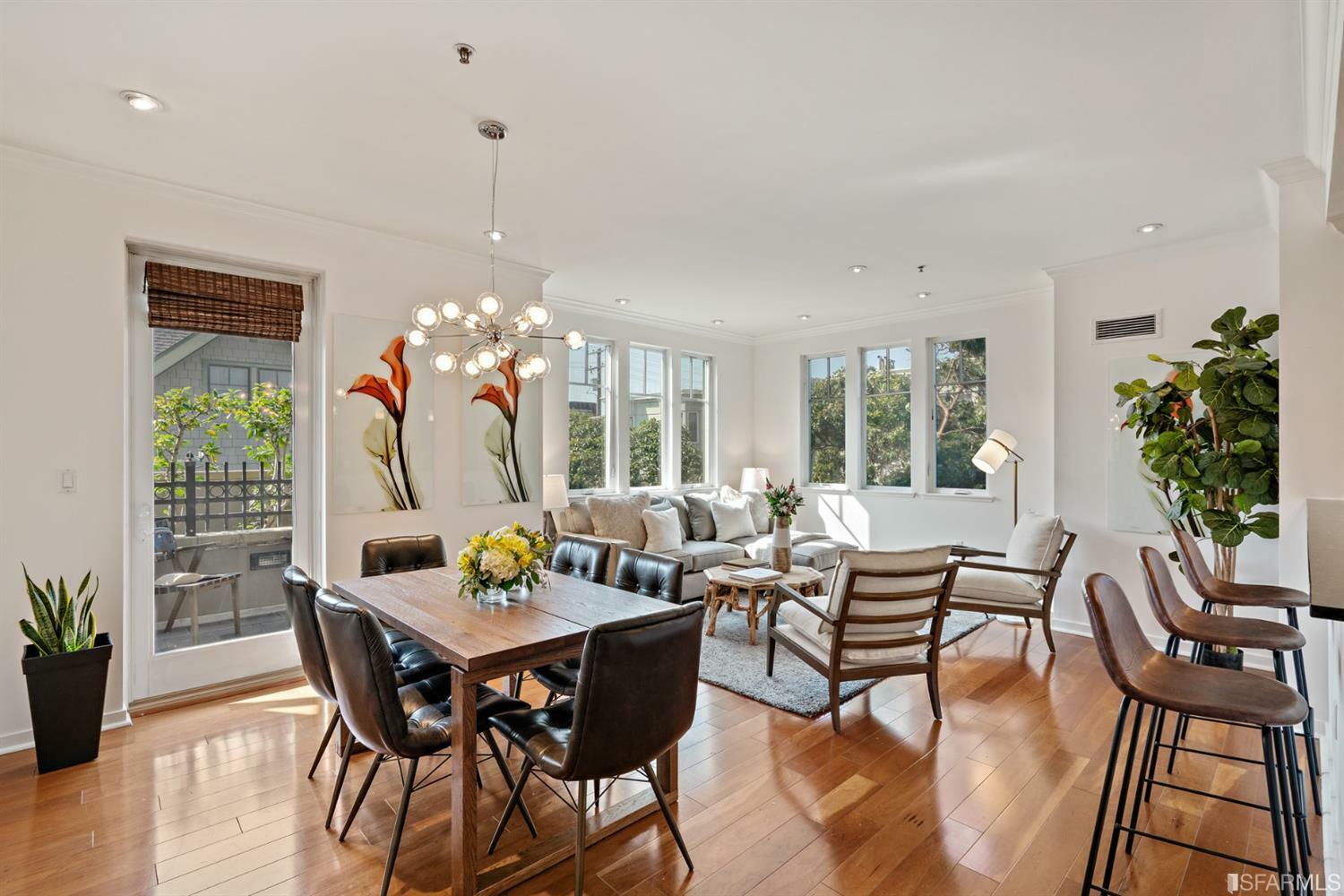 Property Photo: 350 Broderick Street 204 CA 94117