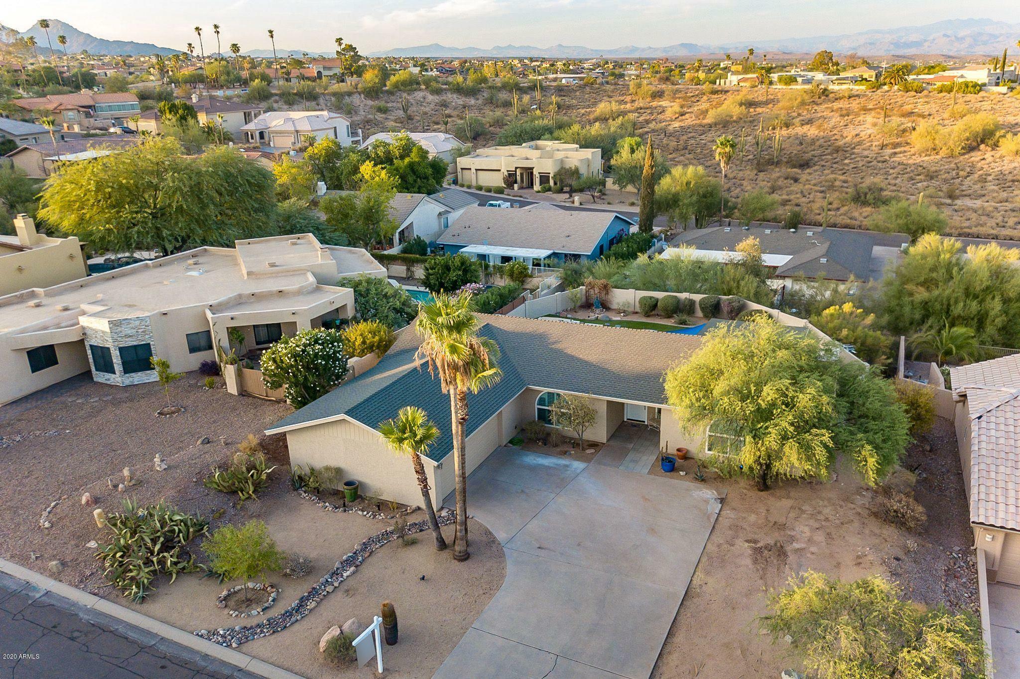 Property Photo:  15940 E Venetian Lane  AZ 85268 