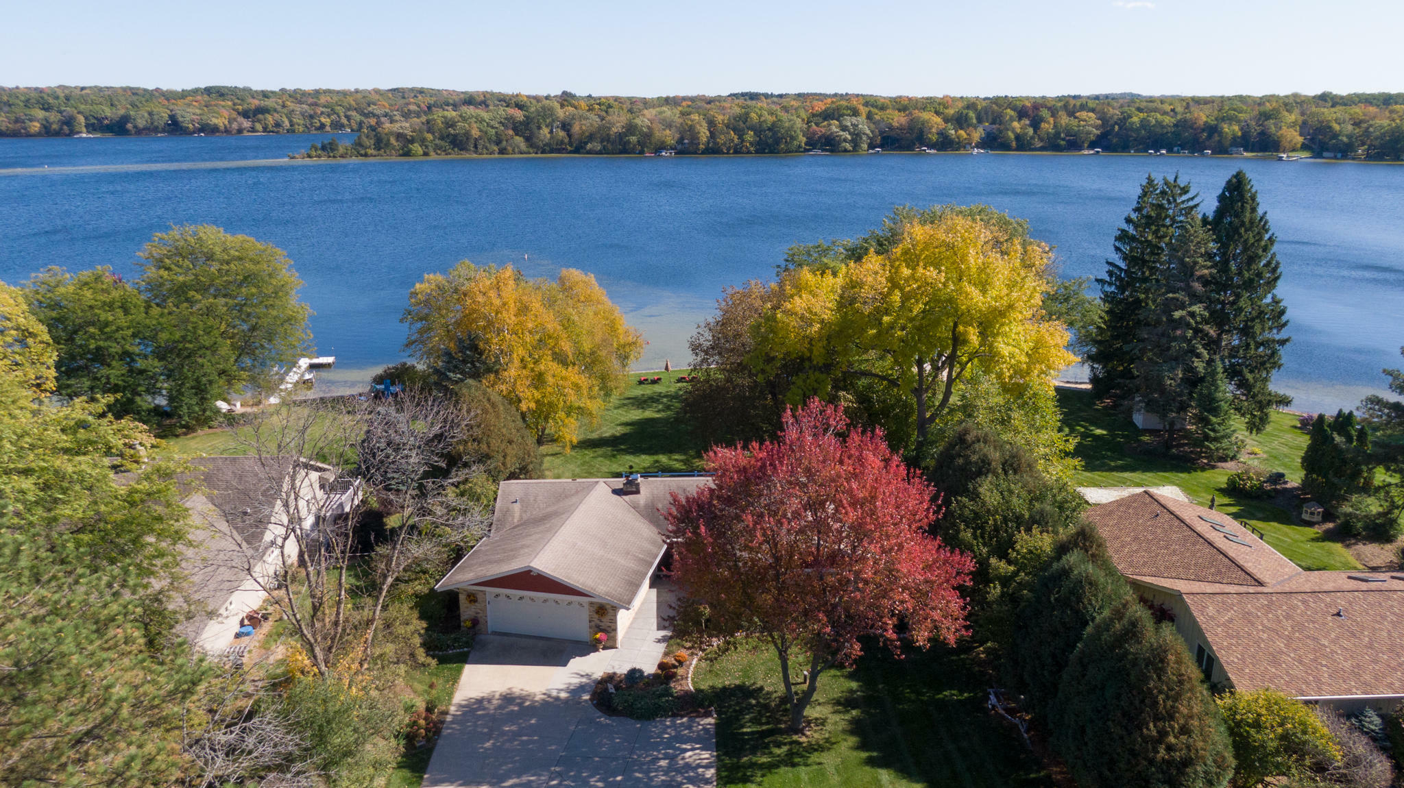 Property Photo:  W325n7098 Clearwater Dr  WI 53029 