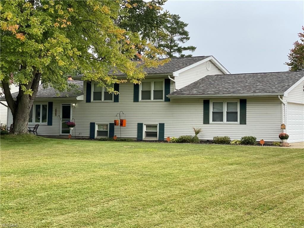 Property Photo:  3461 Johnson Farm Drive  OH 44406 