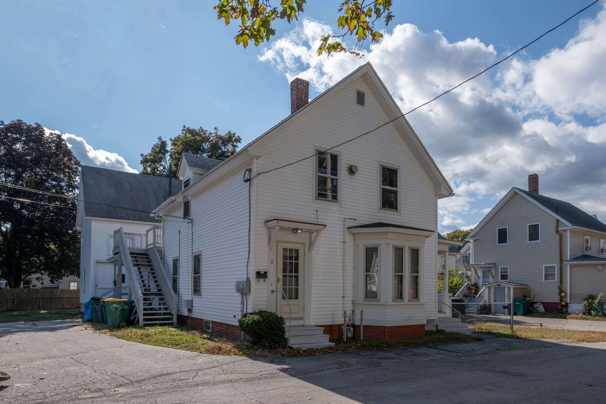 Property Photo:  7 Springfield Court  NH 03867 