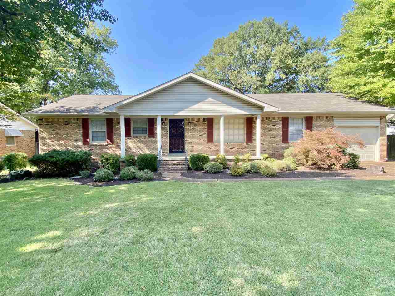 Property Photo:  567 N Parkway  TN 38305 