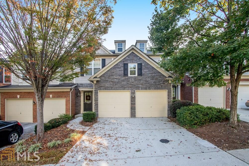 Property Photo: 1702 Fair Oak Way 8 GA 30126