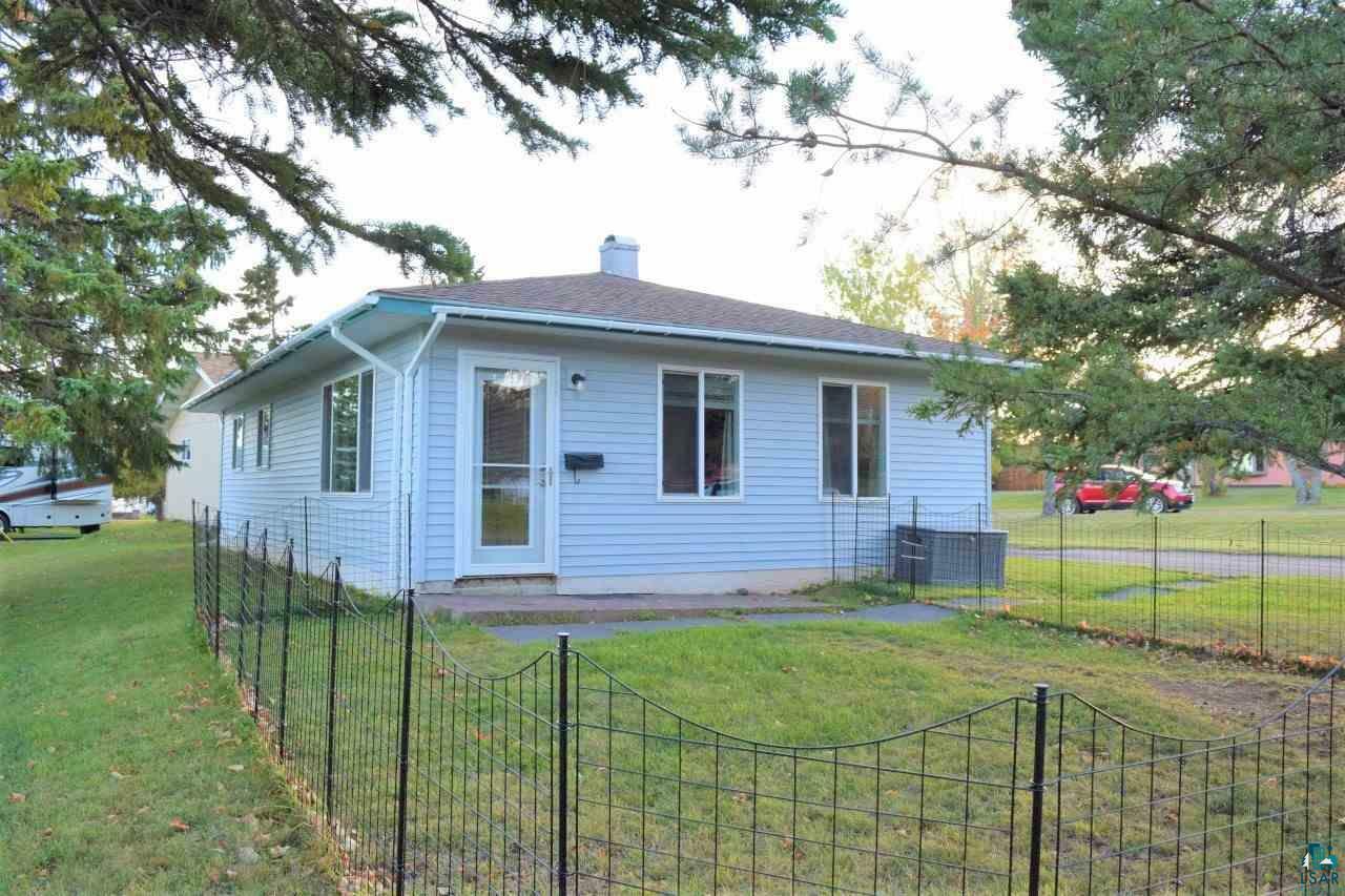 Property Photo:  41 Edison Blvd  MN 55614 