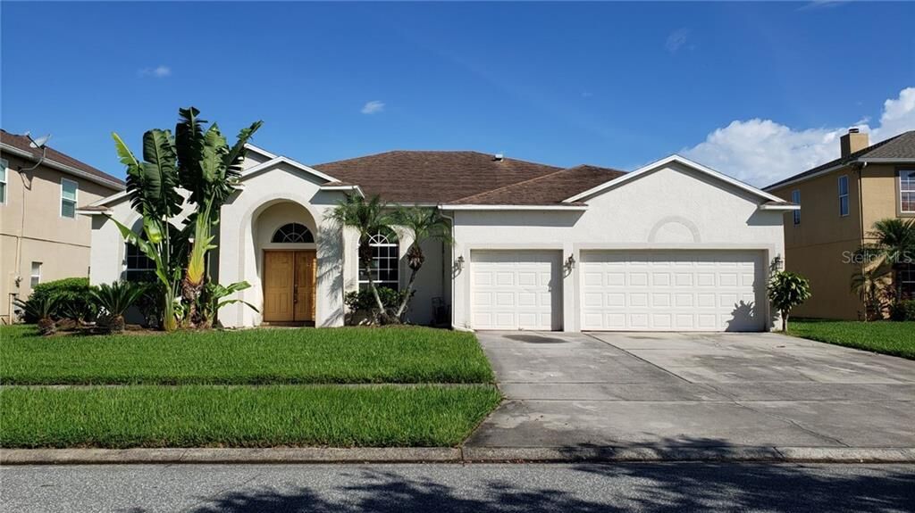 Property Photo:  226 Strathmore Circle  FL 34744 