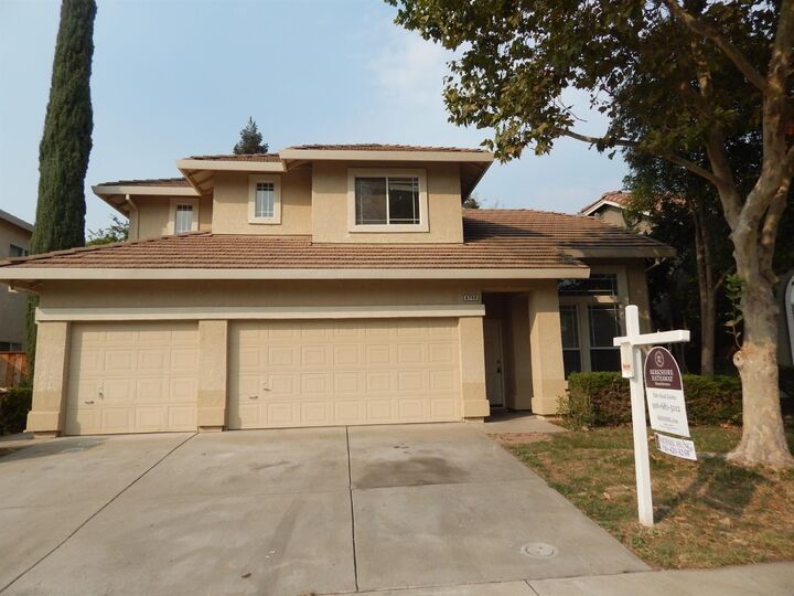 8798 White Peacock Way  Elk Grove CA 95624 photo