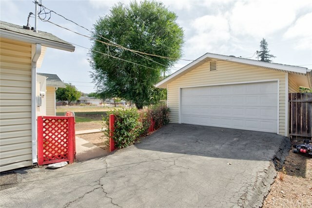 Property Photo:  22111 I Street  CA 93453 