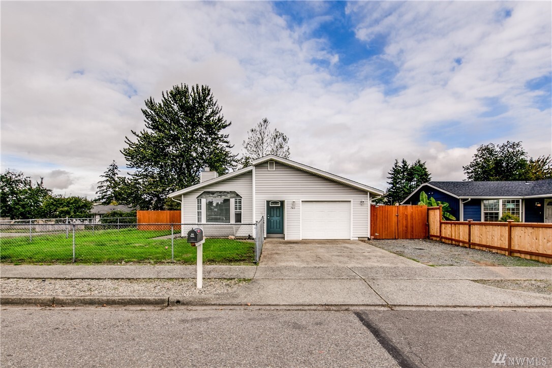 Property Photo: 1523 S 93rd Street WA 98444