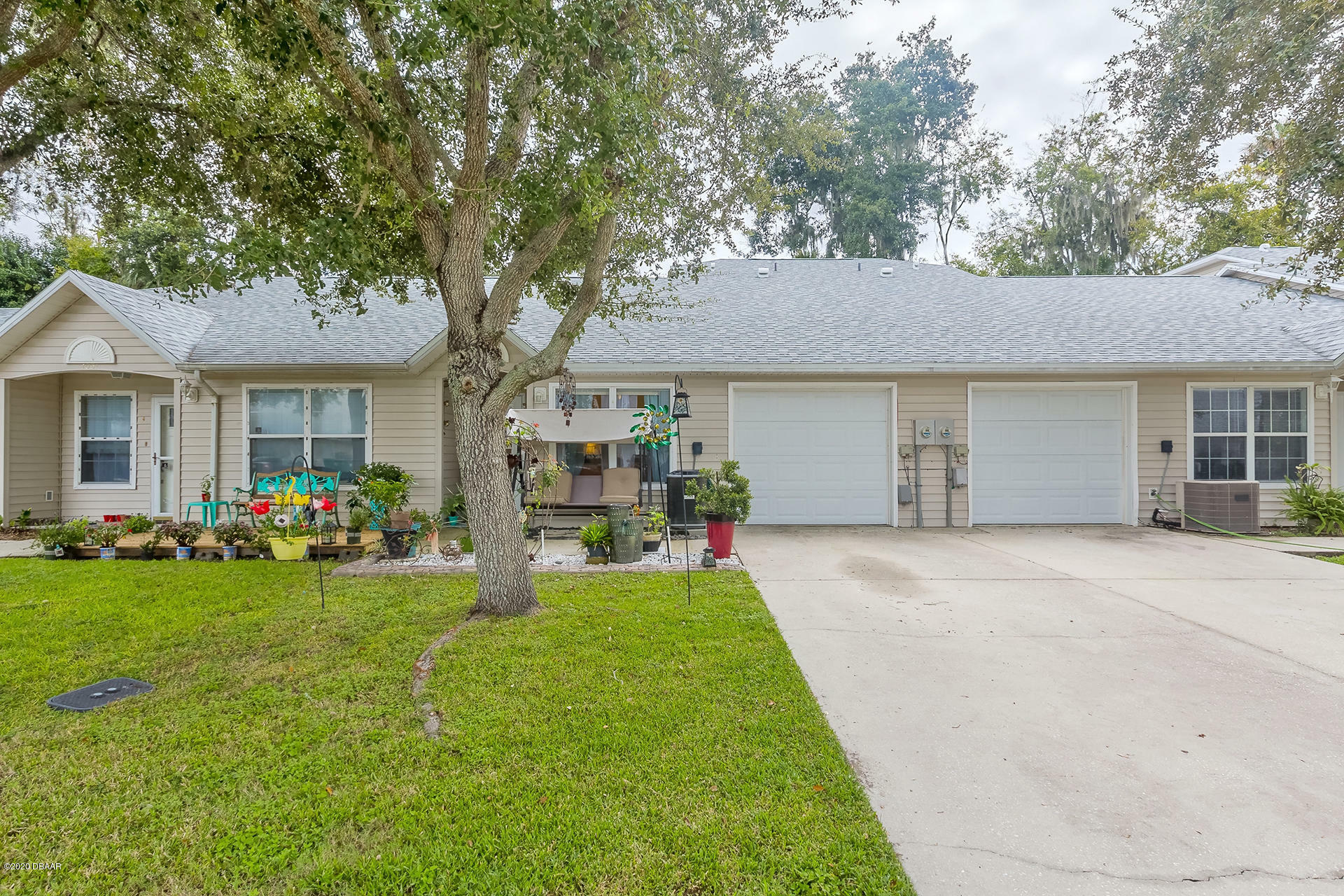 Property Photo:  1029 Grand Hickory Circle  FL 32117 