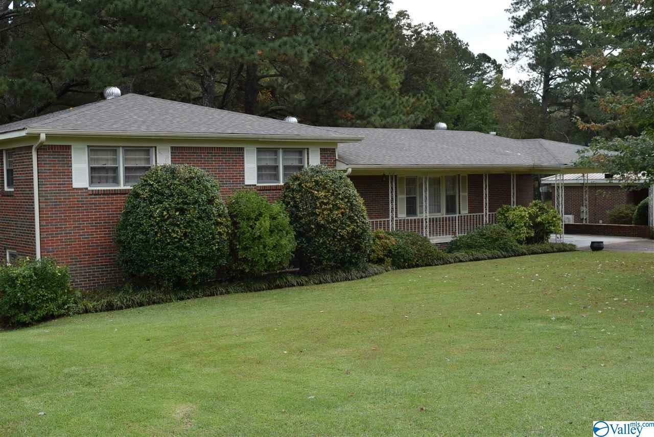 Property Photo:  2221 Fairview Road  AL 35901 