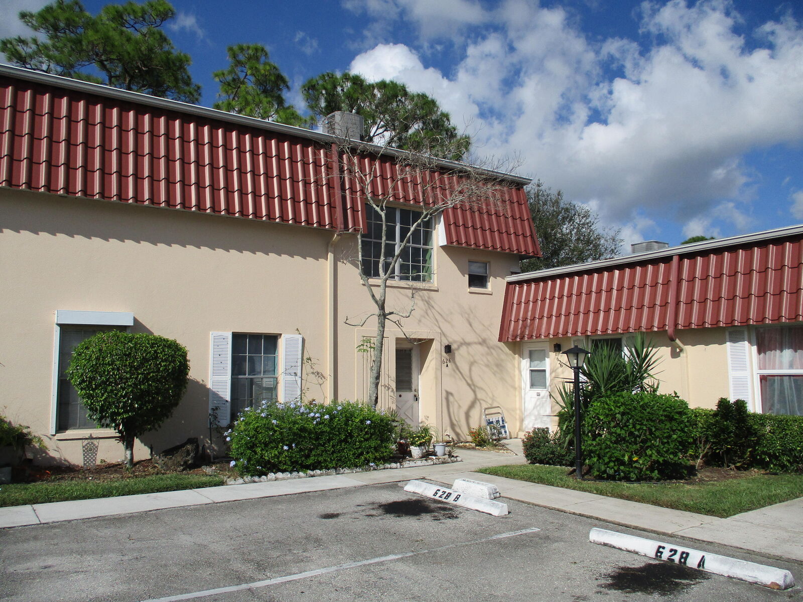 Property Photo: 628 Laconia Circle A FL 33467