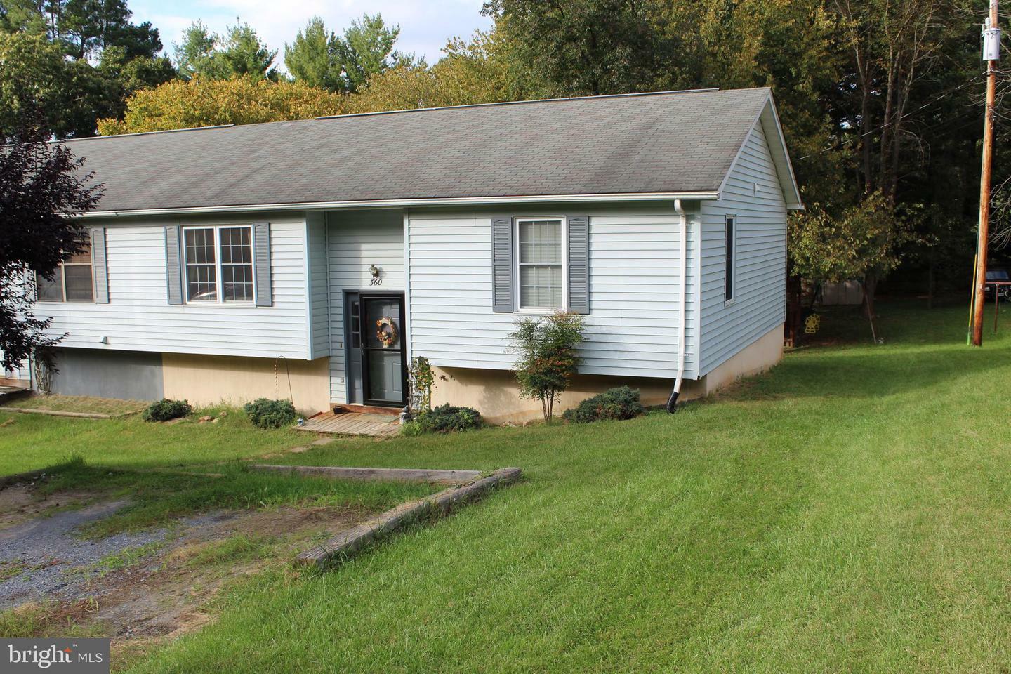 Property Photo:  360 W Duck Street  VA 22630 