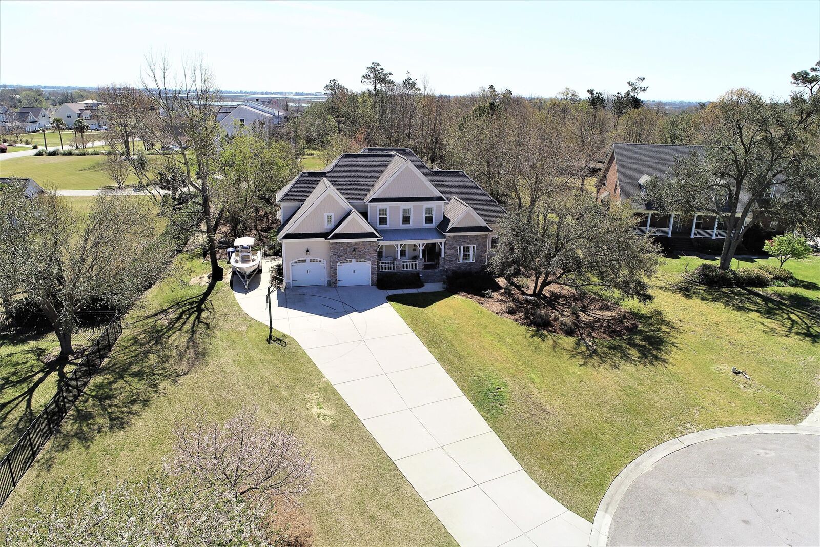 Property Photo:  305 Frans Path  NC 28443 