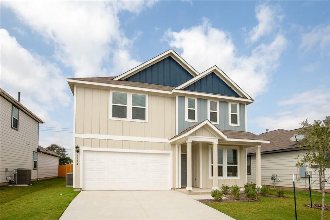 Property Photo: 1624 Caballo Blanco Road TX 78725