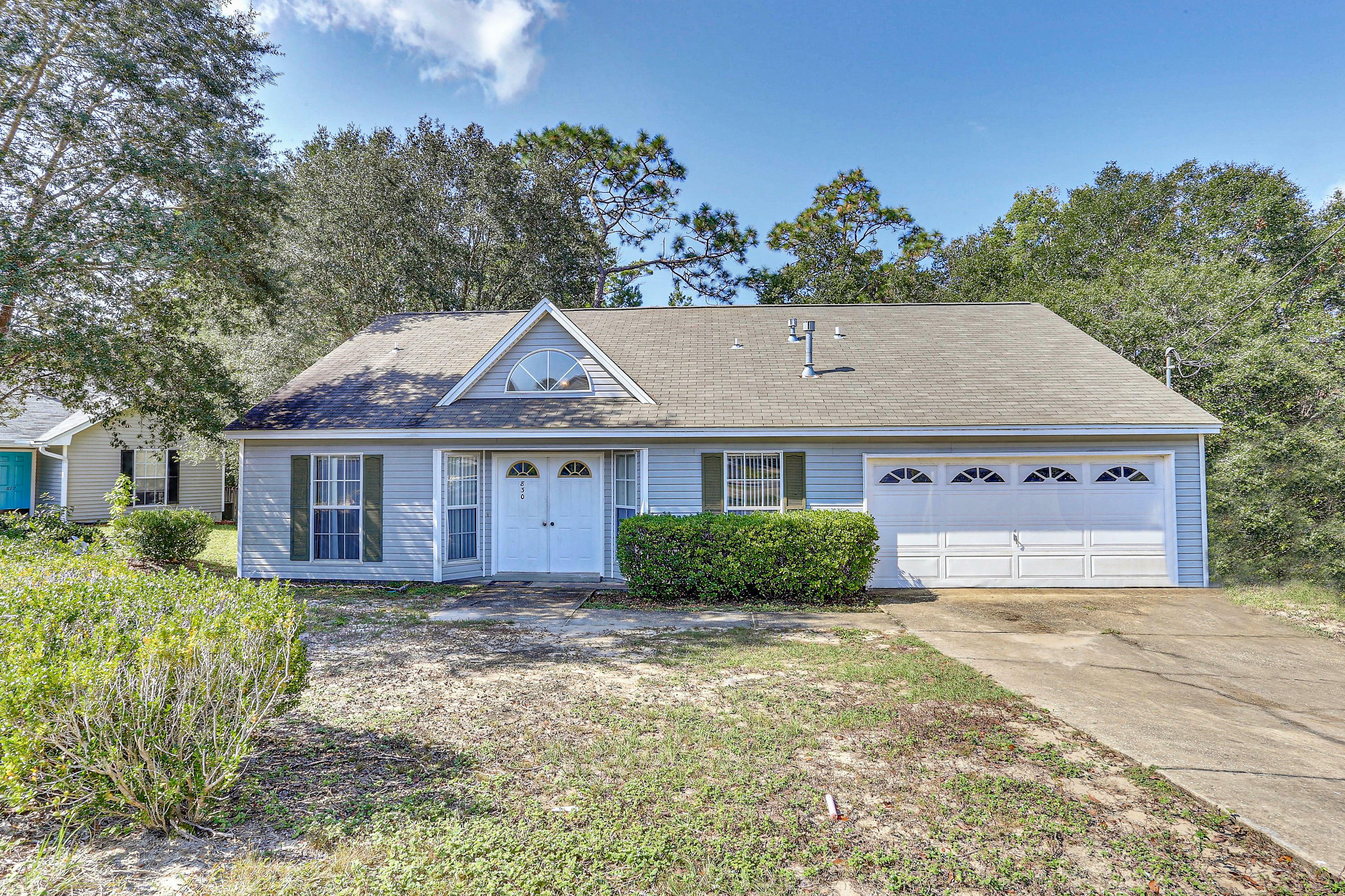 Property Photo:  830 Sparkleberry Cove  FL 32578 