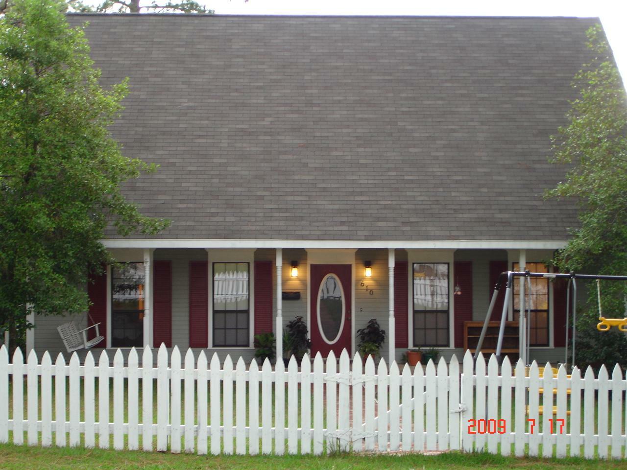 Property Photo:  610 S 19th Ave.  MS 39401 