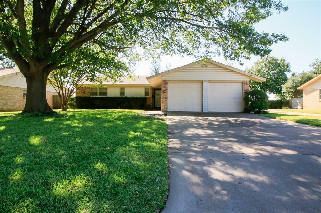 Property Photo:  148 SE Gardens Boulevard  TX 76028 