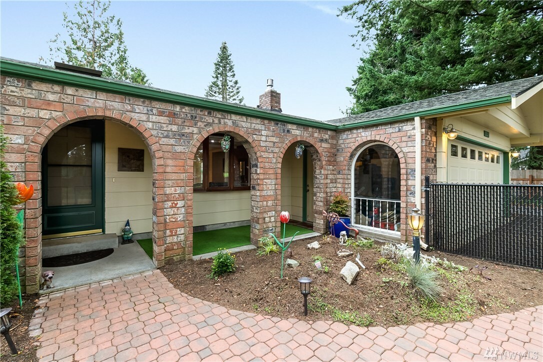 Property Photo: 1125 Lattimore Rd WA 98248