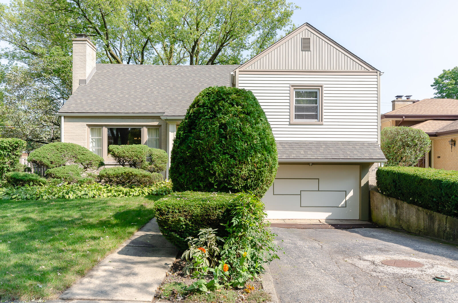 Property Photo:  809 South Western Avenue  IL 60068 
