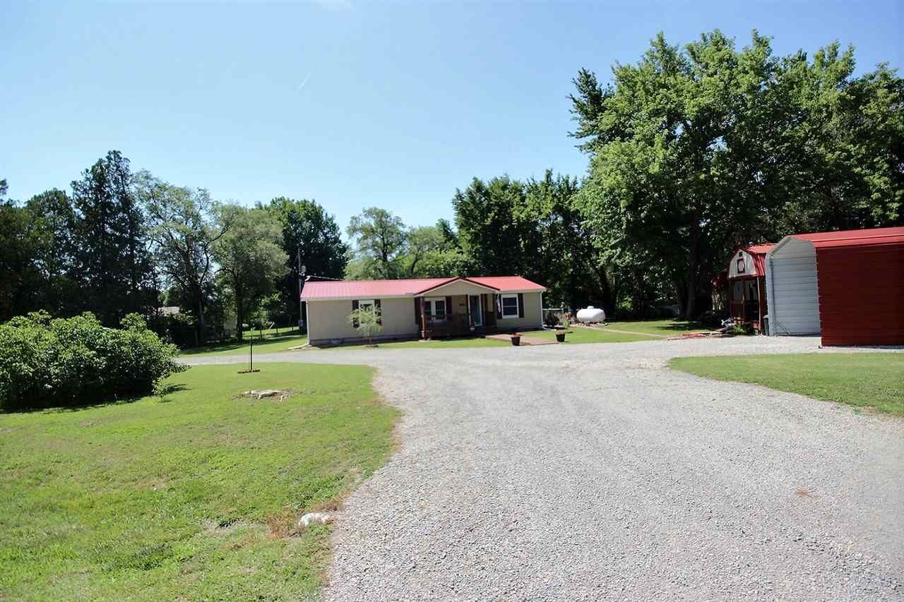 Property Photo: 15941 SW 158th Ter KS 67133
