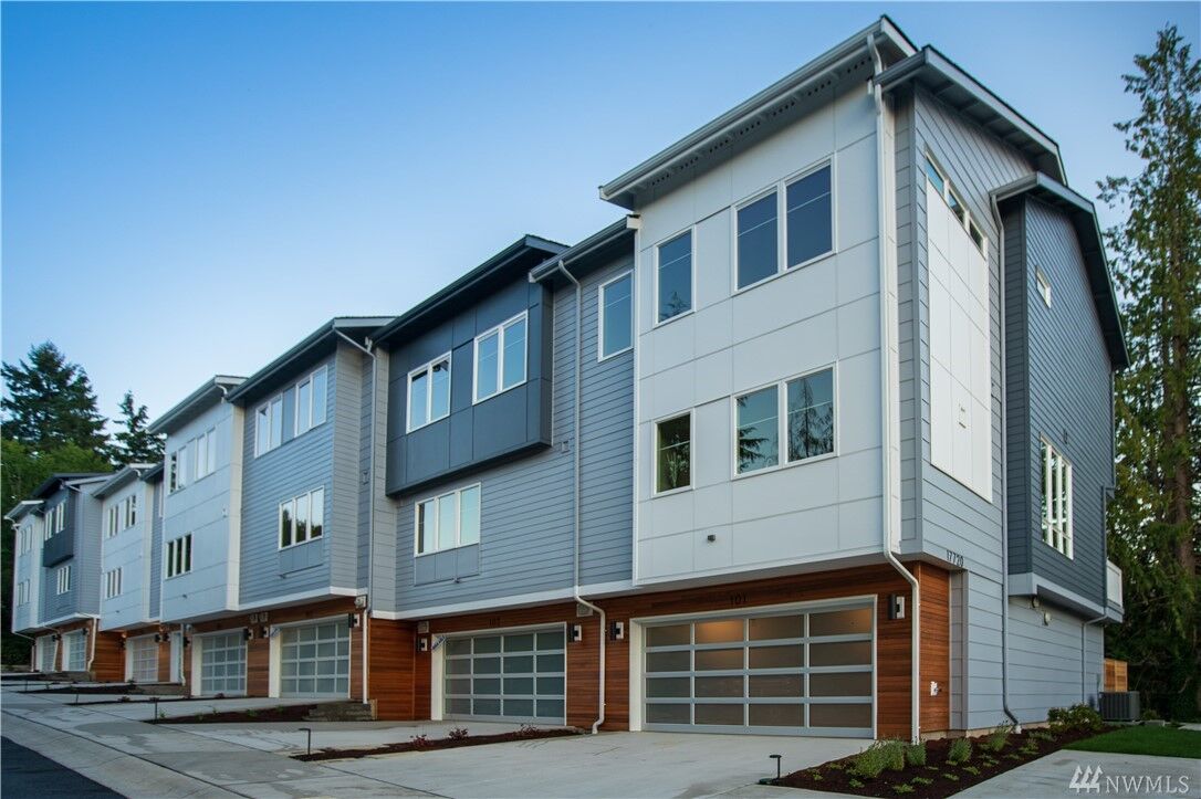 Property Photo: 17720 80th Ave NE 106 WA 98028